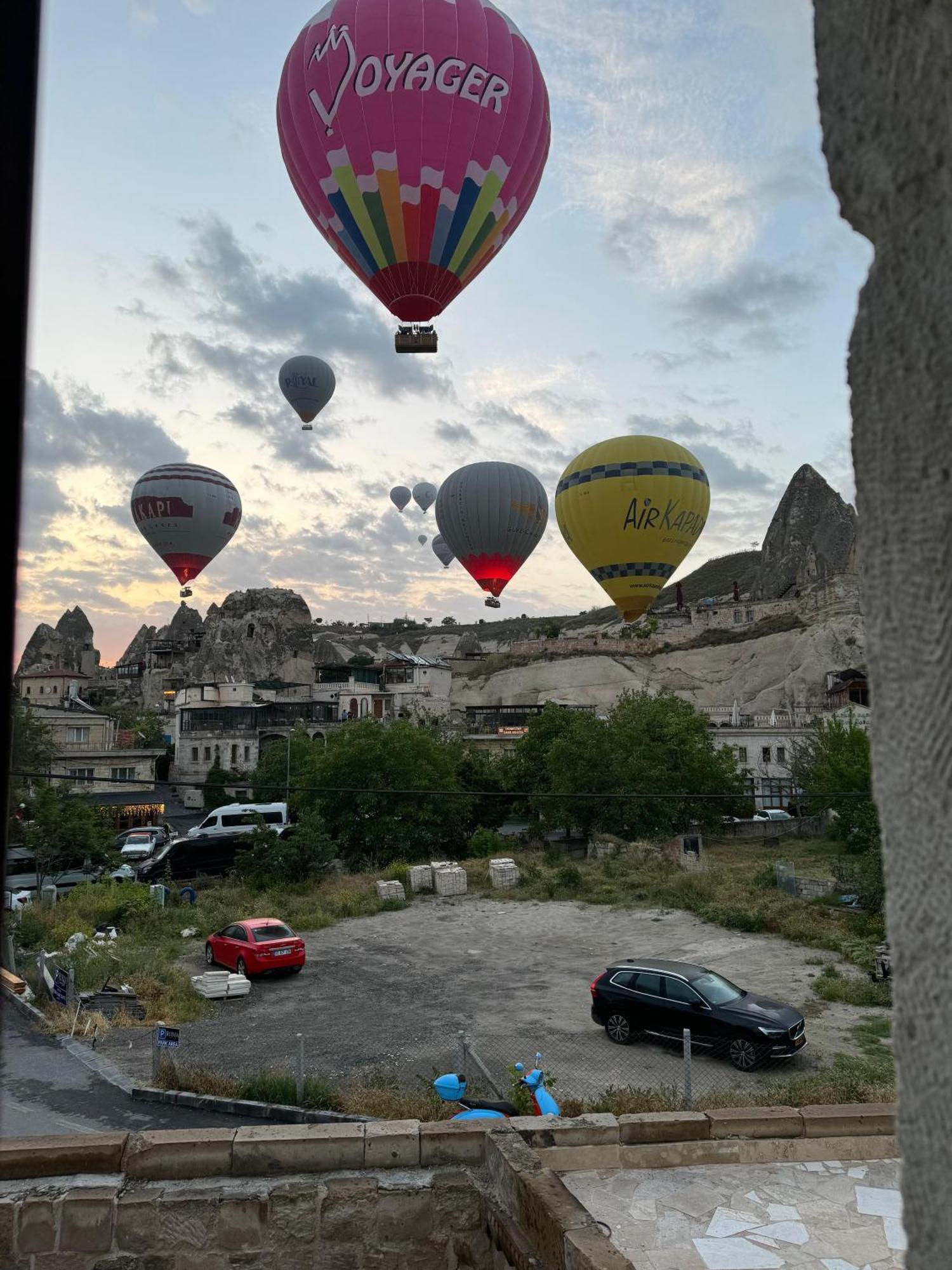 Goereme Escape Cave Suites Екстер'єр фото