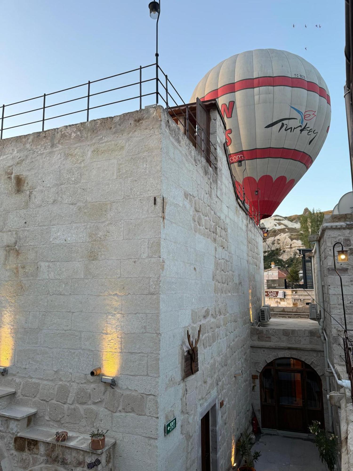 Goereme Escape Cave Suites Екстер'єр фото
