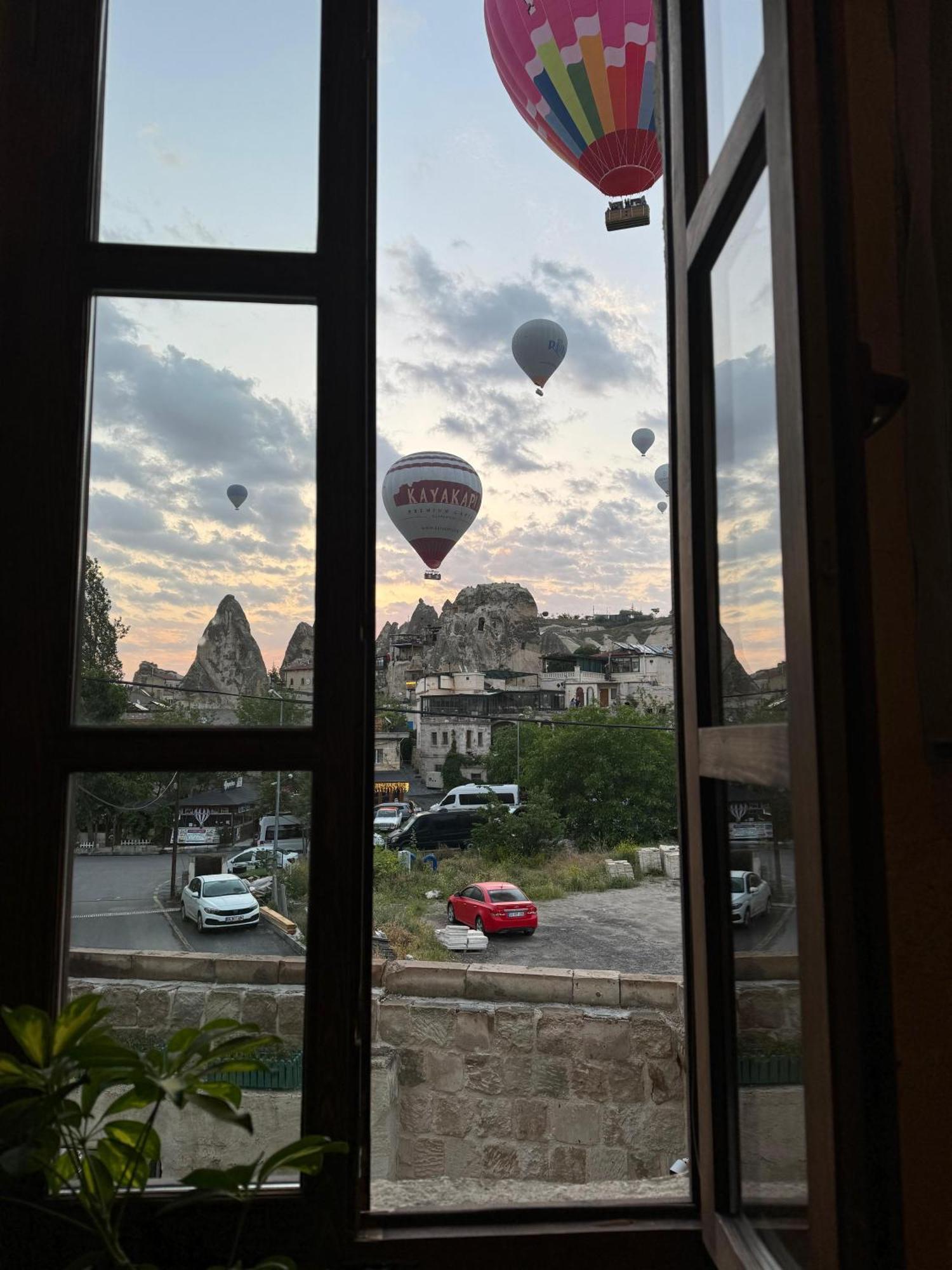 Goereme Escape Cave Suites Екстер'єр фото